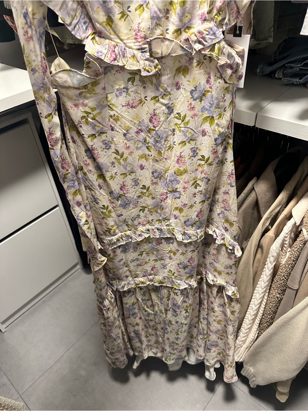 ASTR the Label Cassis Dress in Taupe
Purple Floral - Picture 7 of 8